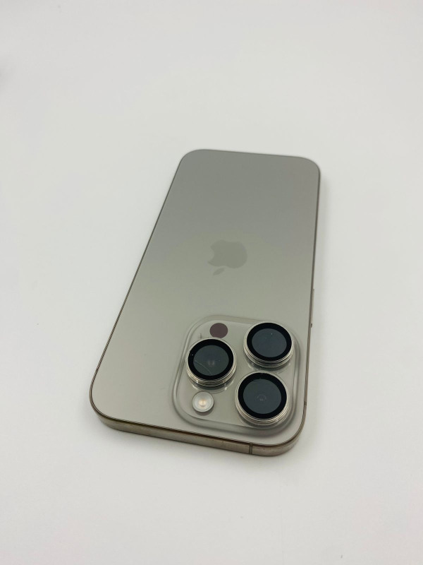 Apple iPhone 15 Pro 256GB - фото_4