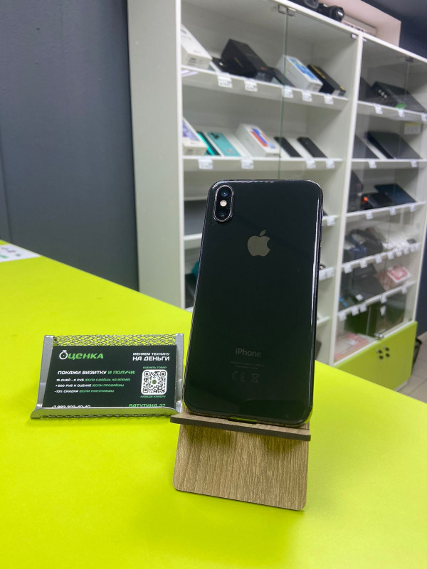 iPhone Xs 4|64 Гб Серый, Мобильные телефоны, Новосибирск