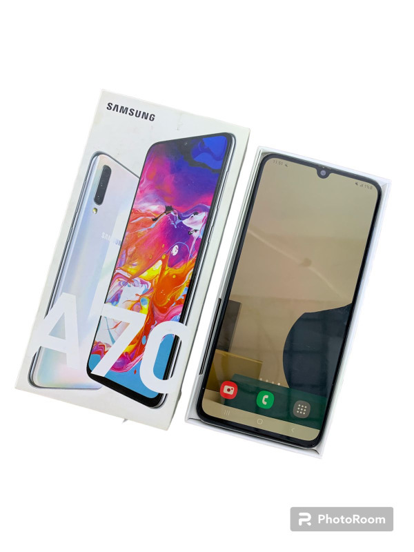 Samsung Galaxy A70 128GB - фото_0