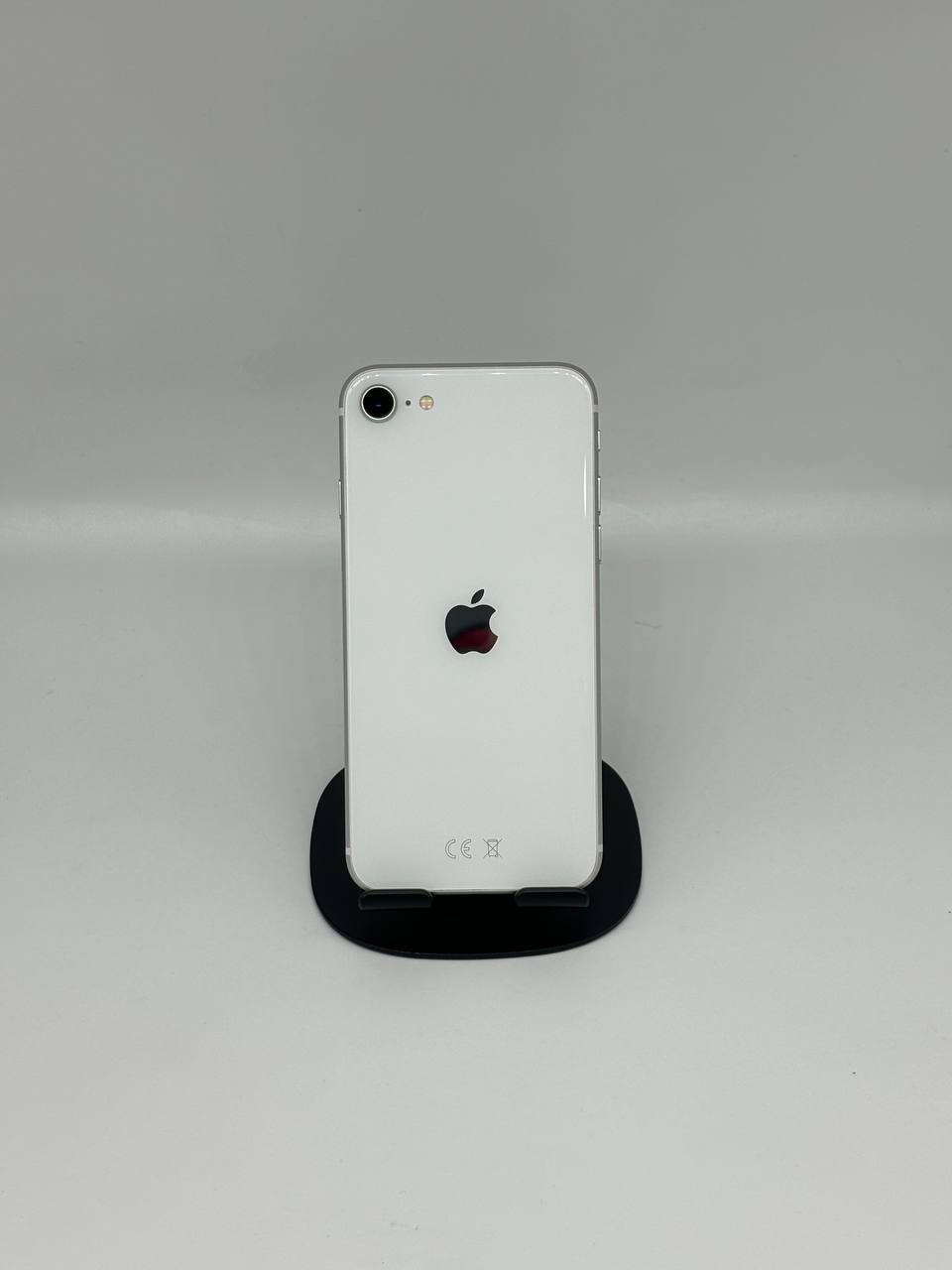 Apple iPhone SE 128GB - фото_0
