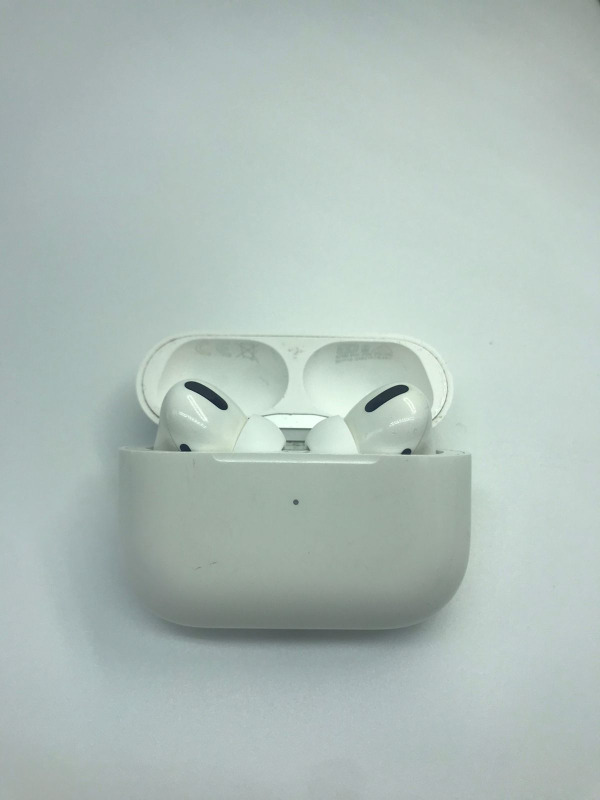 Apple AirPods Pro - фото_1