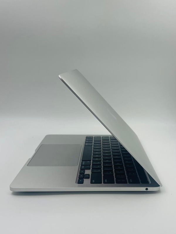 Apple MacBook Pro  2022 - фото_3