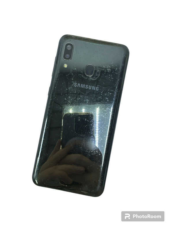 Samsung Galaxy A20 32GB - фото_0